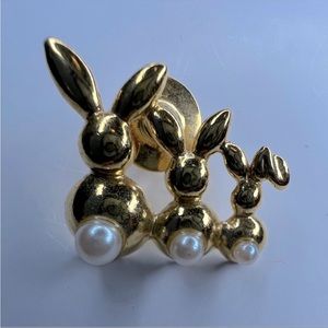 Vintage Avon Bunnies Tie Tack Pin